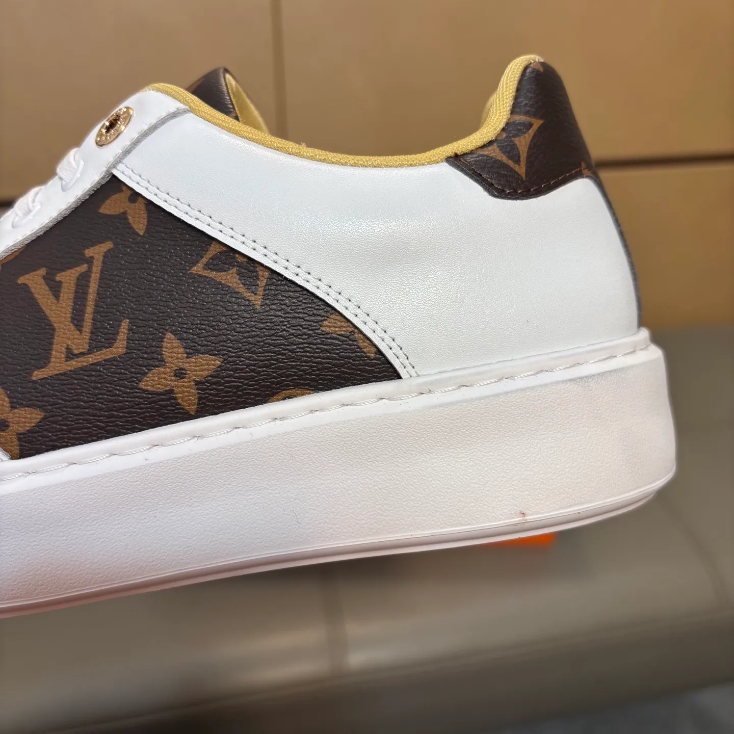 Men's shoes P400 🔆🔆👉【LV Louis Vuitton】The latest men's casual and fashionable men's shoes👟Best for all seasons💥Simple and elegant style, exclusive for trendy men, unique latest brand elements👑High-quality imported printed leather upper + cowhide, pigskin feet, fashionable and generous✅wear-resistant rubber outsole! Actual shooting🎬38-44